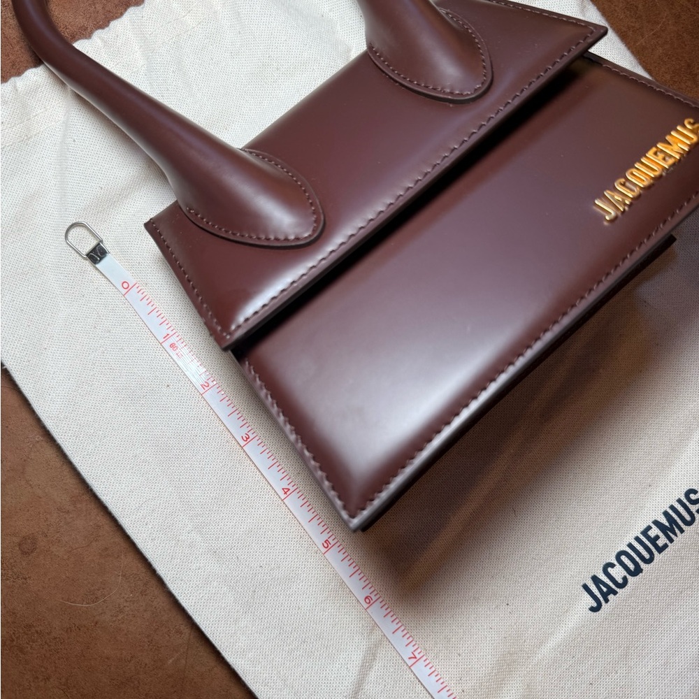 Jacquemus Le Chiquito Moyen Bag in Chocolate Brown - Picture 10 of 17